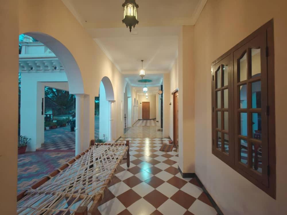 Chola Heritage Resort Карайкуди Экстерьер фото