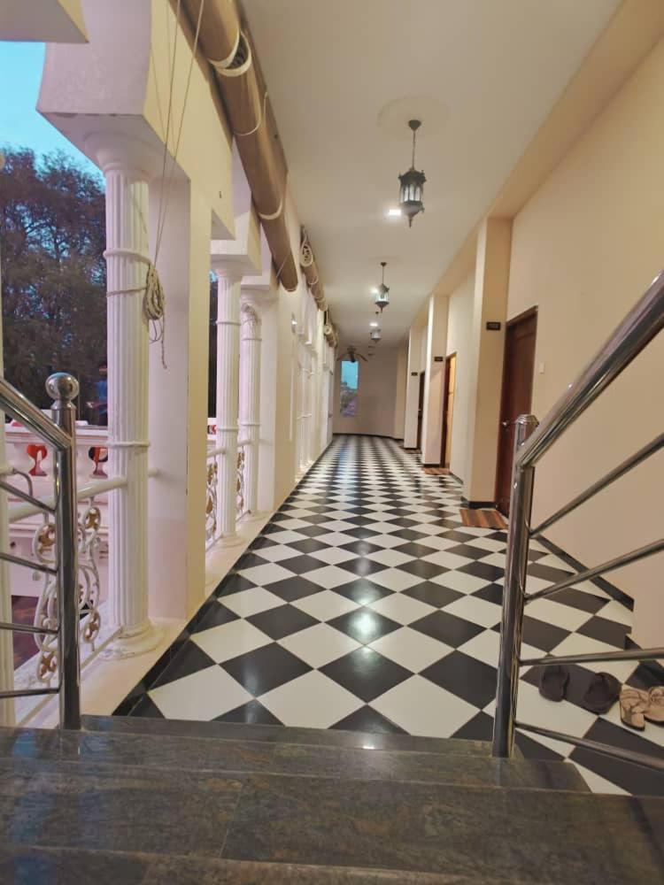 Chola Heritage Resort Карайкуди Экстерьер фото