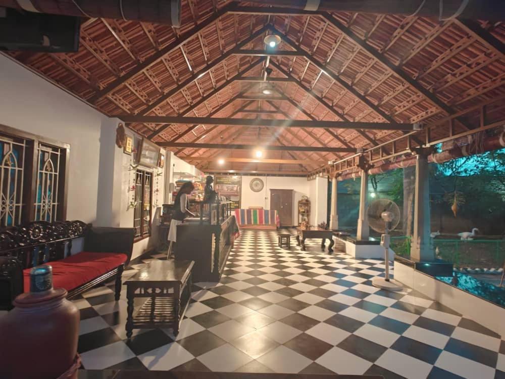 Chola Heritage Resort Карайкуди Экстерьер фото