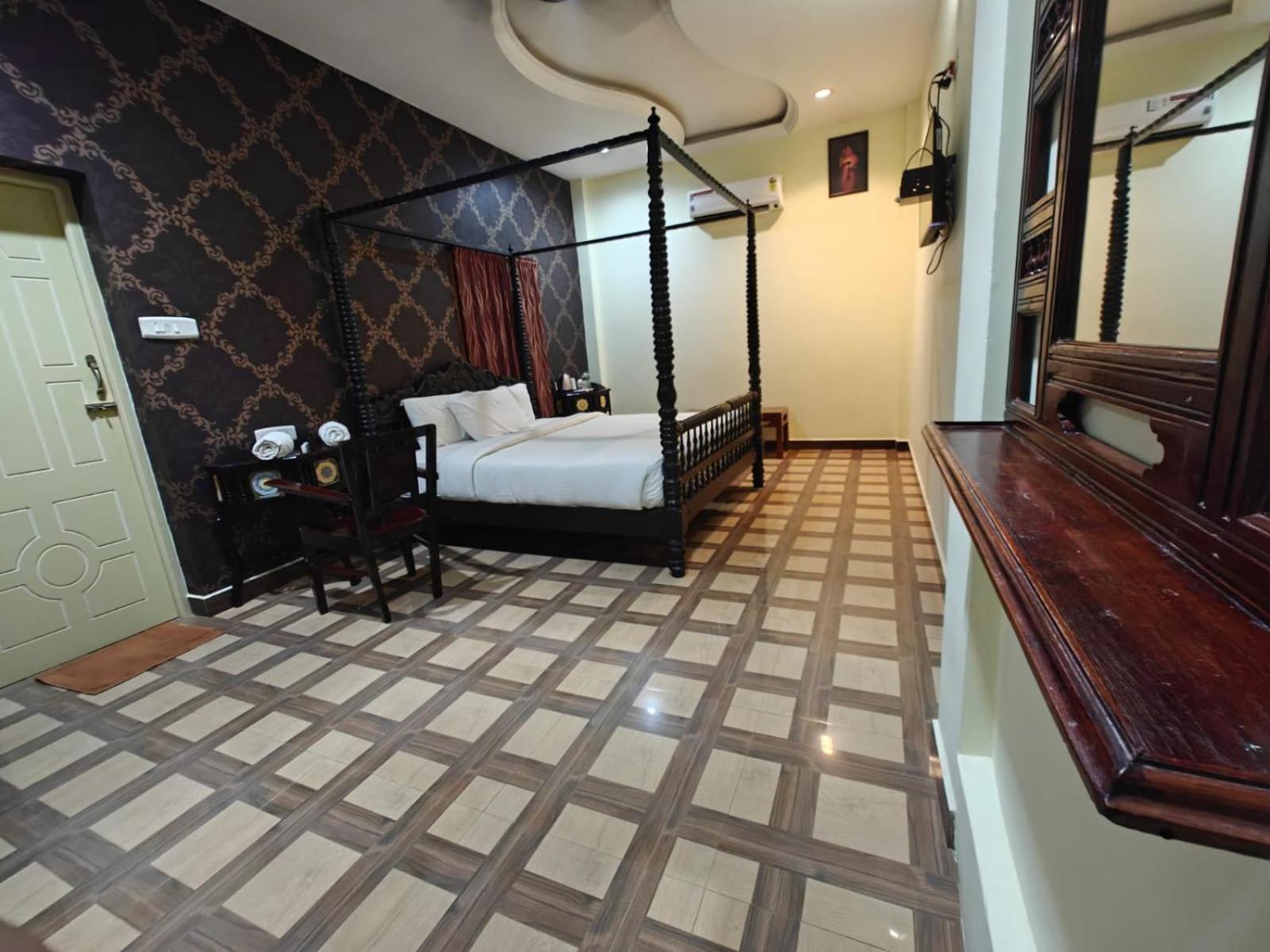 Chola Heritage Resort Карайкуди Экстерьер фото